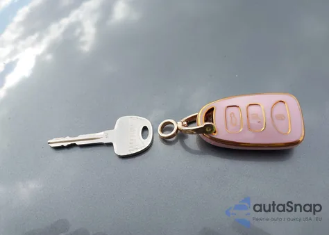 2018 Hyundai Elantra Sel z USA, uszkodzony, nr VIN 5NPD84LF6JH307890